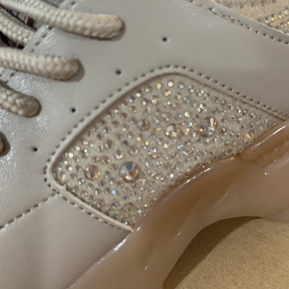 Steve Madden Women's Maxima Rhinestone Trainer Sneakers Blush Multi Size 8 - Picture 3 of 11
